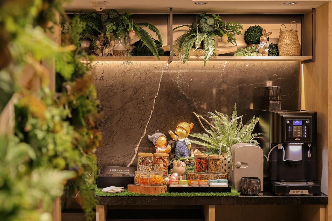 Hotel Regent Taipéi Exterior foto The interior of the 2019 edition of the Hong Kong International Flower and Garden Show