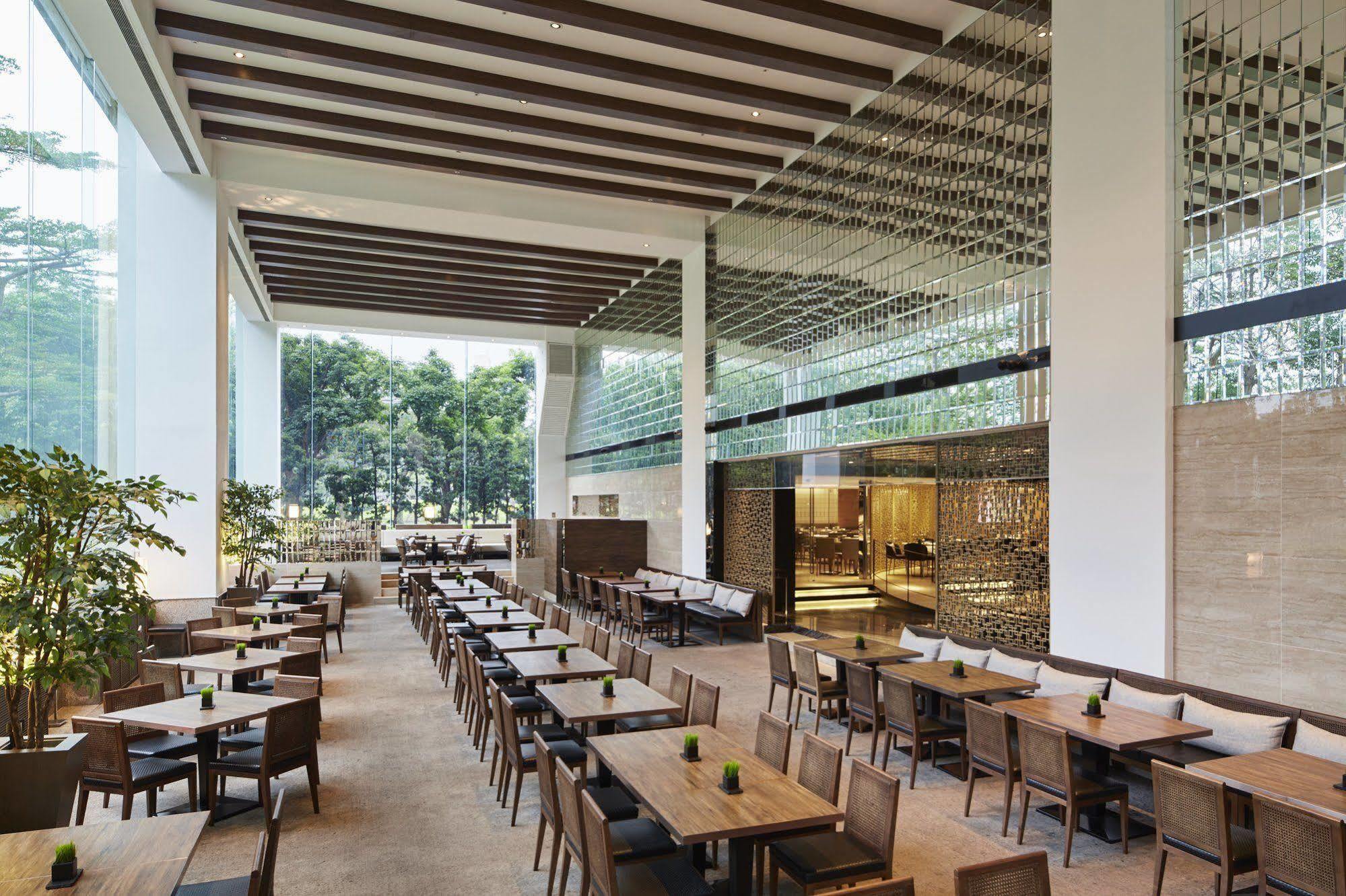 Hotel Regent Taipéi Exterior foto The Lounge at Changi Airport